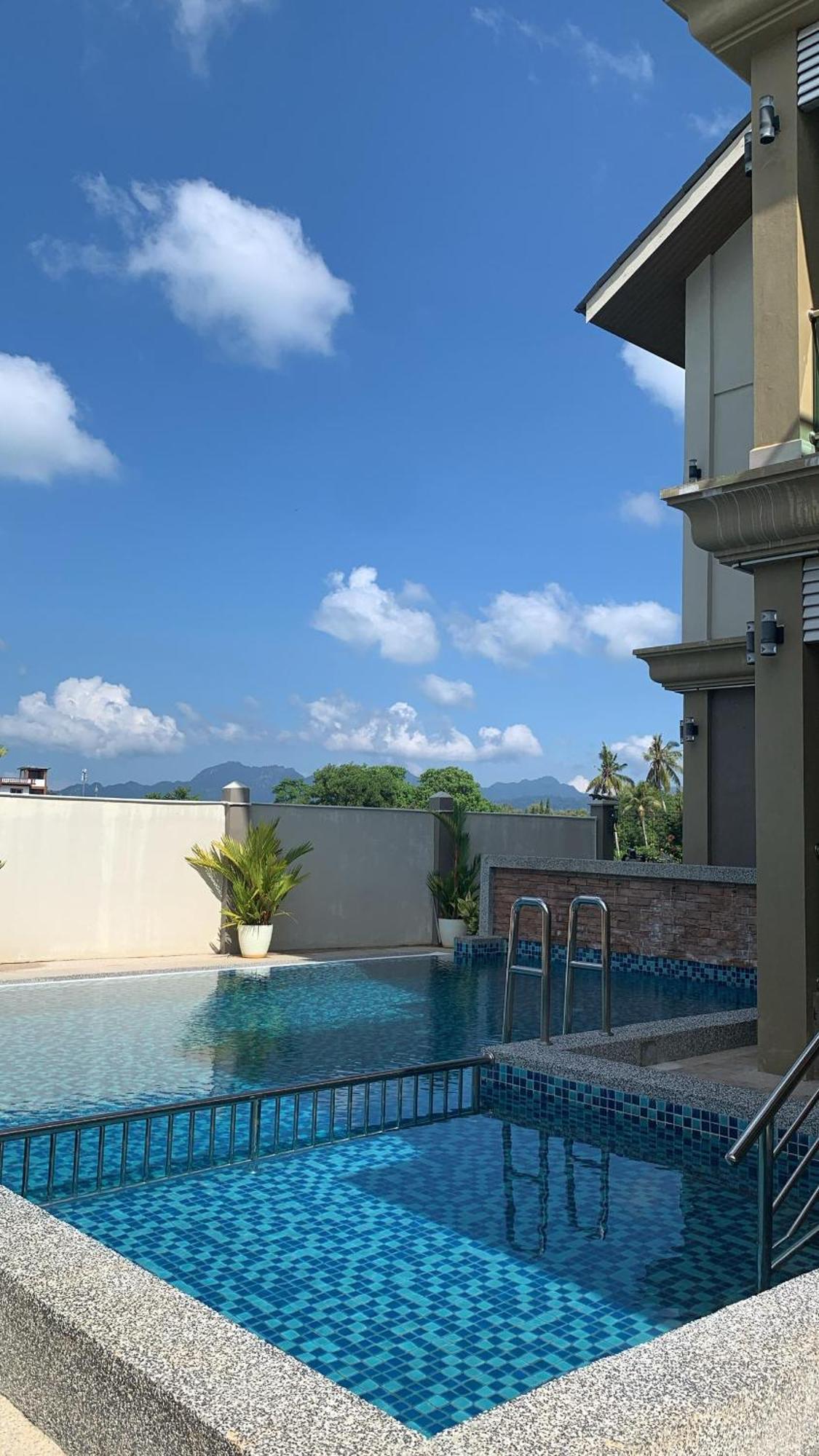 Grand Village Inn Pantai Cenang  Eksteriør bilde
