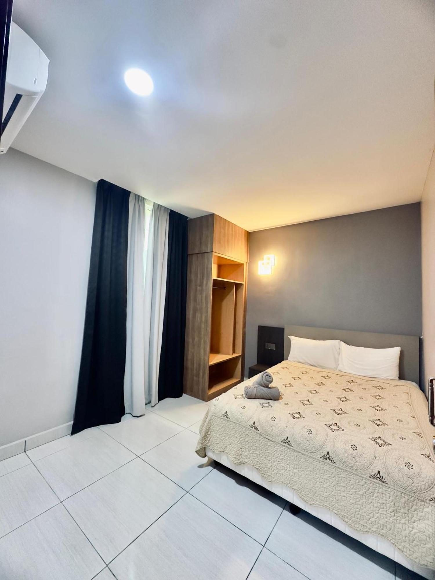 Grand Village Inn Pantai Cenang  Eksteriør bilde