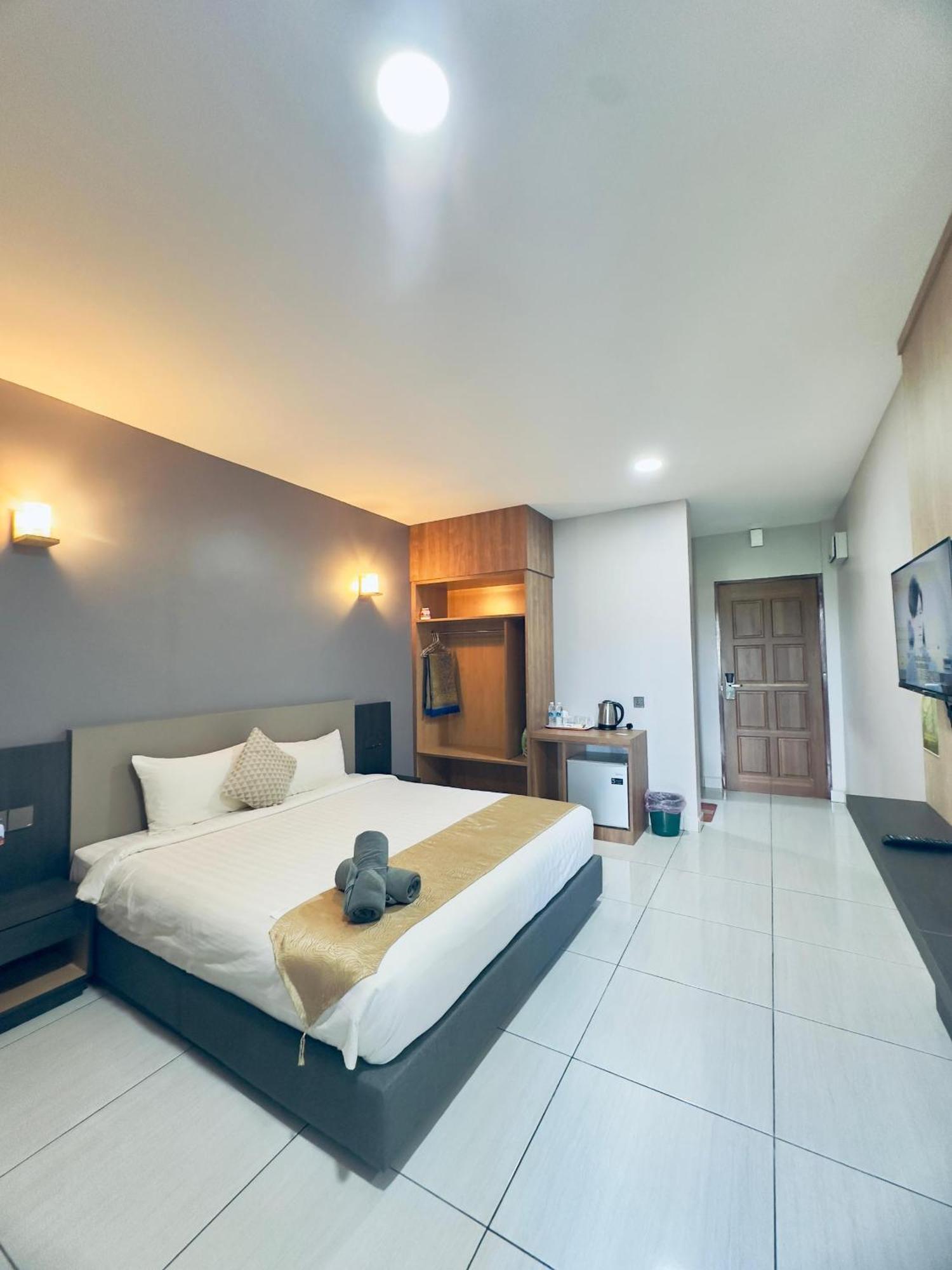 Grand Village Inn Pantai Cenang  Eksteriør bilde